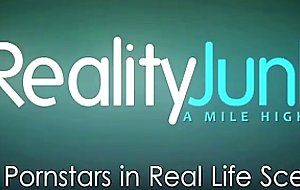 Teen Bailey dicked by big meat