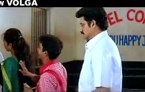  Hot Aunty Enjoying When Boy...