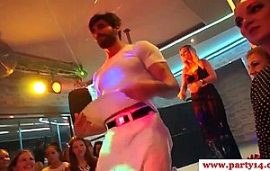 Real amateurs pussyfucked at wild party
