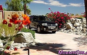 Blonde stepmom rimming