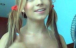 Teen tranny wanks off her pole