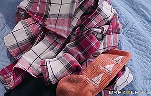 Horny stepmom craves for serious fuck 