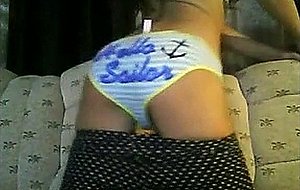 Skinny teen tranny solo on cam