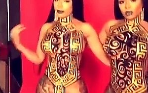 Sexy thick twins! which 1 u got?