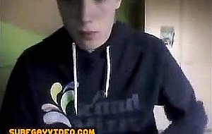 Boy wanker - SEXTVX.COM