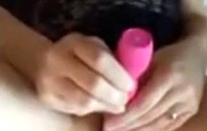Orgasming hairy pussy at hotchatlive