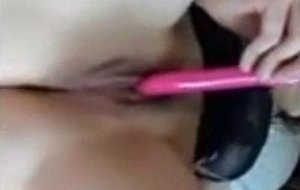 Orgasming hairy pussy at hotchatlive
