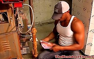 Ebony amateur hunk masturbating before work 