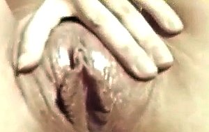 THIS NERDY LOOKING TEEN LOVES FISTING HER ASSHOLE