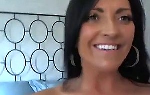Busty webcam milf squirts 