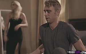 Horny stepson bangs her cheater stepmom 