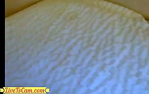 Mature trap gives guy bj