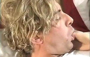 Amateur tranny banged from behind