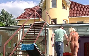 Anett & leslie anal outdoor