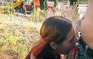 Yo-teen-makes-a-good-blowjob-outdoors-good-oral-sex-hd