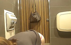 Teenager video for bf in bathroom, masturbates 