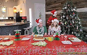 Horny family in the midst of an orgiastic Christmas session