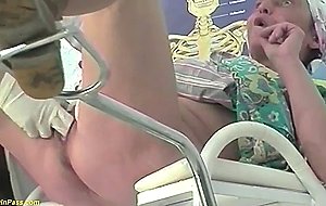 Ugly hairy 85 years old mom fisted by her doctor 