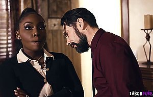 Client demands rough sex from the realtor Osa Lovely