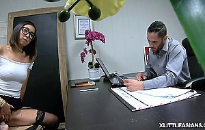 Asian chicc Lexi Mansfield getting a hard dick down