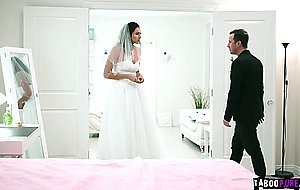 Bella ends up fucking with Jessy to give him closure