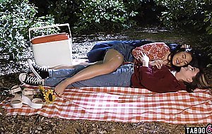 Lesbian college teens hairy pussy licking at a picnic