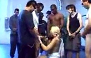 Annette schwarz make fun