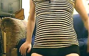 Amateur crossdresser stripping on cam