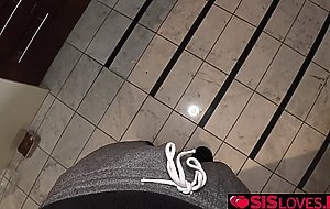 Jacks thick boner brings Harlowe to a creamy climax