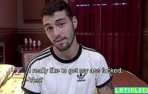 Latino amateurs enjoy hardcore bareback sex together
