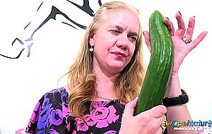 Europemature busty british mature masturbation