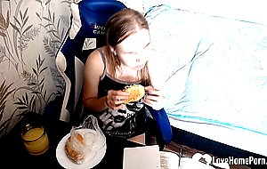 Gamer girl spreads her legs for a solo