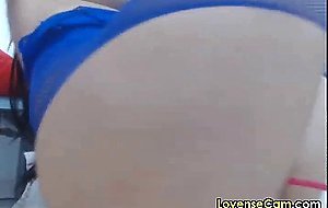 amazing hairy babe having fun on cam masturbating