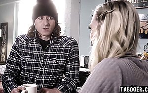 Barista Girl Thrilled Giving BJ Under the Counter