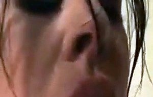 Brunette milf gives bj