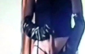 Mature whore jerking