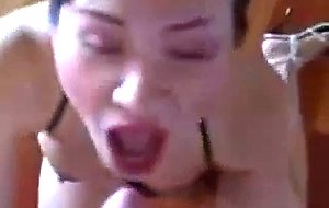 Please cum on my asian face ! 