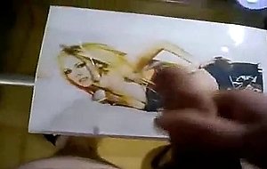 Cumming on my Fave Avril Lavinge pic