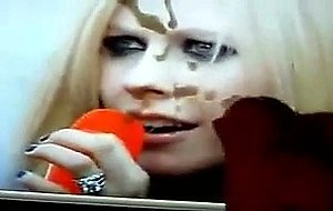 cumming on avril lavignes face again