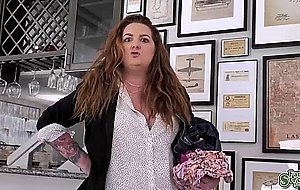 Samantha secretly gave Bobby a sloppy blowjob