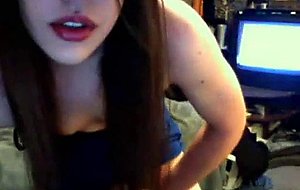 Teen tbabe teasing herself on cam