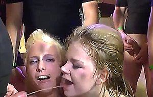 Golden piss drench skanks