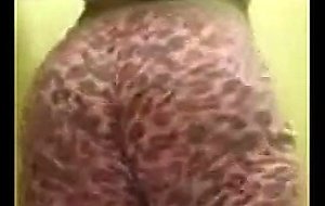 Farrah TWERK - Show Me