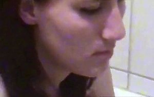 Claudia Odenweller im Bad