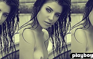 Gorgeous MILF Elle Georgia shows amazing curved body after hot striptease
