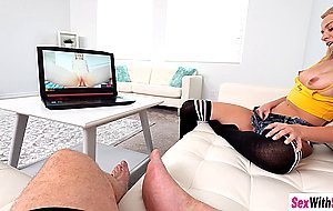 Nympho stepsis Madison Summers sucked hard cock after she played with pussy