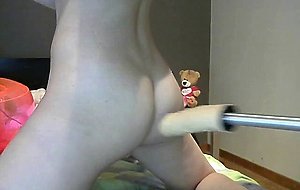 Amateur Babe having fun dildoing herself