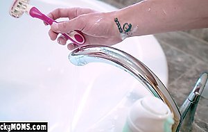 Mature asks stepson to shave her pussy then lets him to taste it