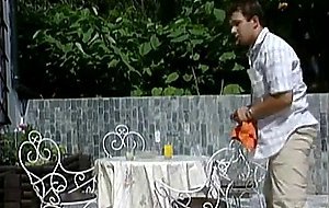 Gross, naturliche, deutsche Bruste, die hupfen