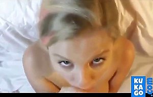 Grosse ejac sur son visage